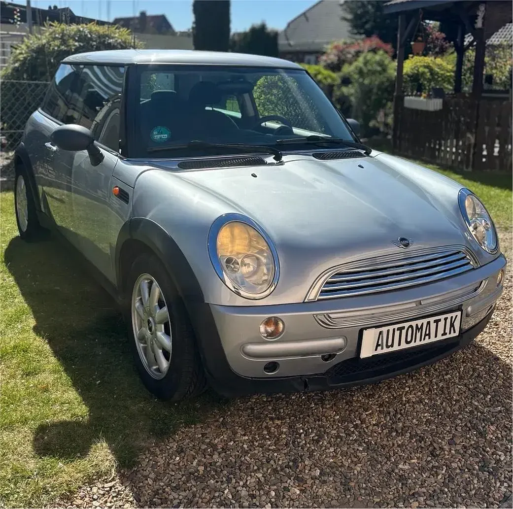 Occasion Mini ONE 90 PK (66 kW) 2003 Zilver Hatchback