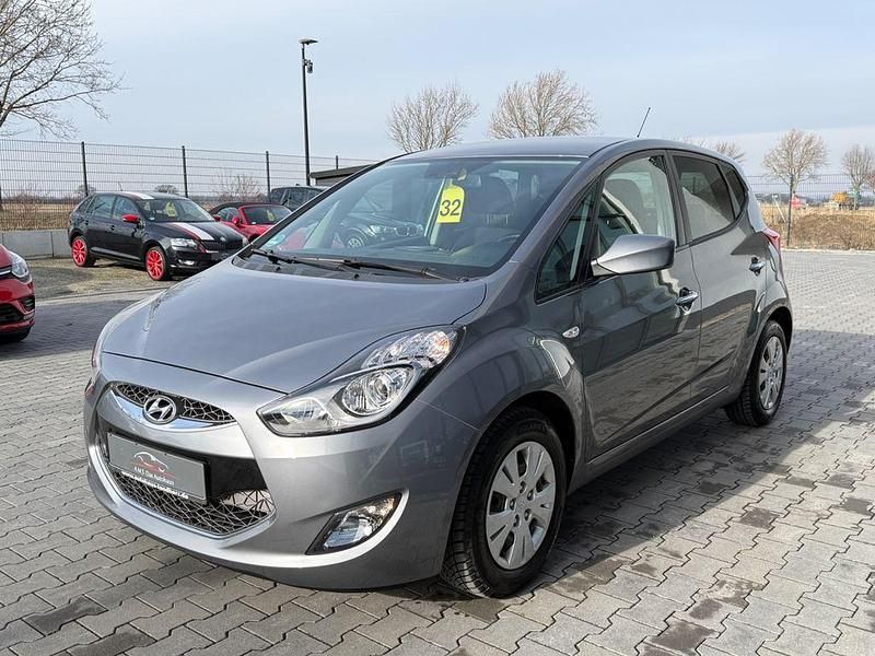 Gebraucht Hyundai ix20 Comfort 125 PS (91 kW) 2012 Grau Kleinwagen