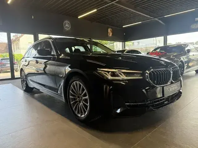 Gebraucht BMW 530e Performance 292 PS (214 kW) 2022 Schwarz Kombi