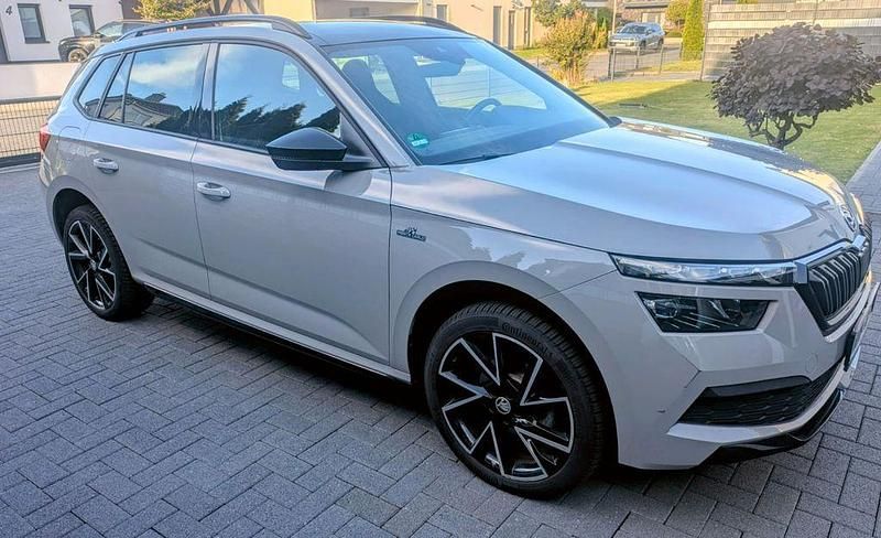 Grau Gebraucht 2021 Skoda Kamiq Monte Carlo SUV | 18.000 € (Guter Preis) - Bild 1/4
