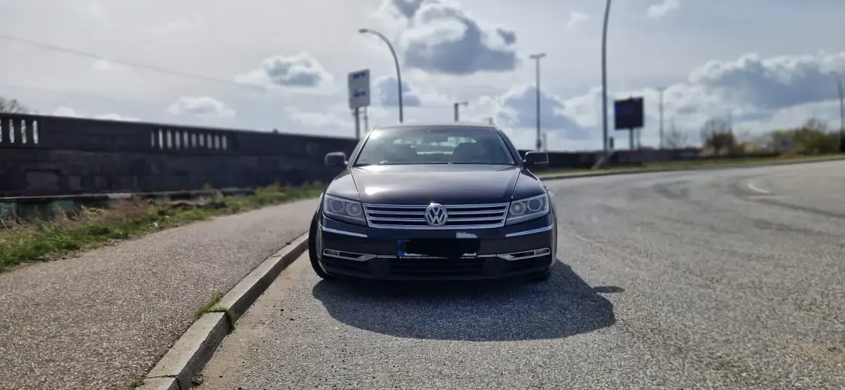 Gebraucht VW Phaeton 239 PS (175 kW) 2011 Braun Limousine