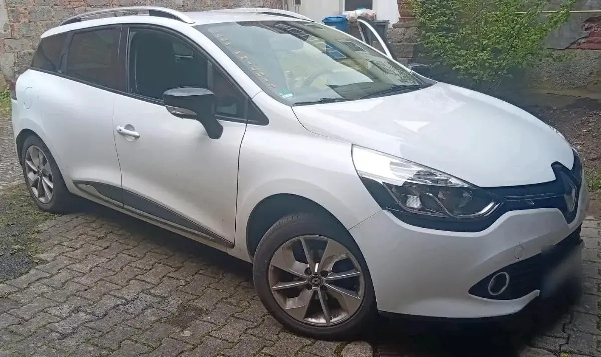 Gebraucht Renault Clio Expression 90 PS (66 kW) 2015 Weiß Kombi