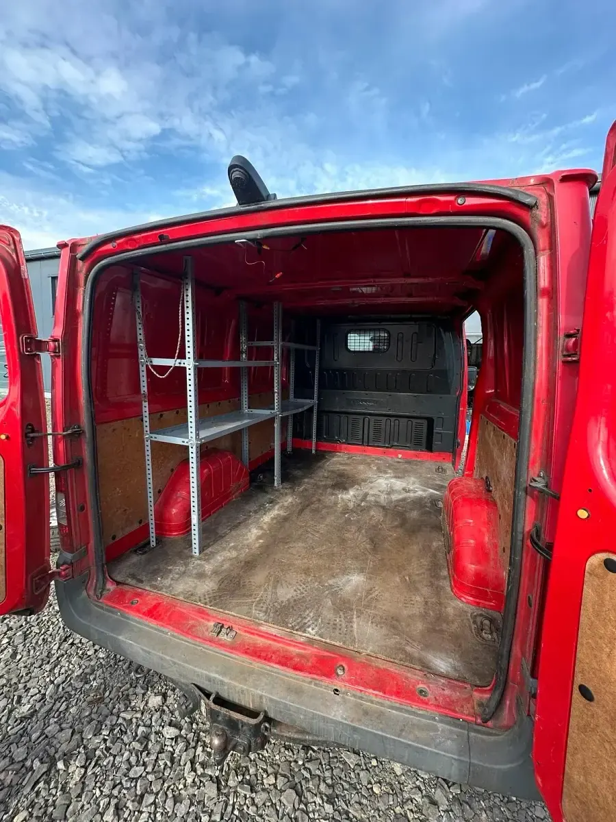 Gebraucht Ford Transit 85 PS (62 kW) 2011 Rot Van / Kleinbus