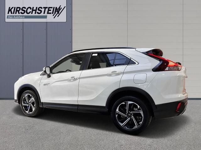 Weiss Gebraucht 2022 Mitsubishi Eclipse Cross Basis SUV | 18.490 € (Superpreis) - Bild 1/3