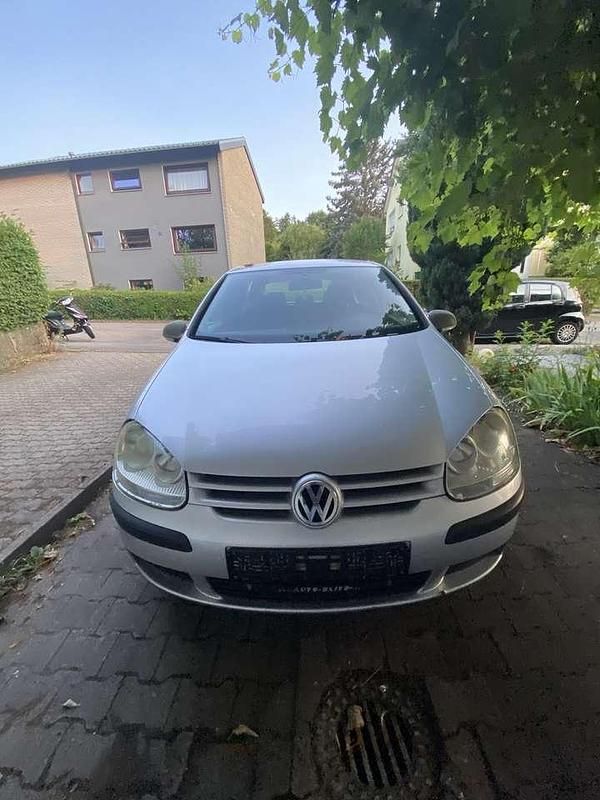 Silber Gebraucht 2005 VW Golf IV Limousine | 999 € (Superpreis) - Bild 1/4