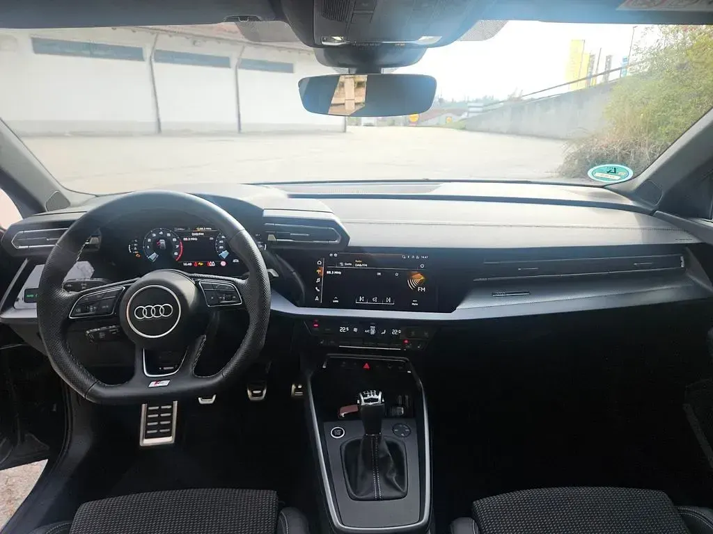 Occasion Audi A3 S-Line 150 ch (110 kW) 2024 Noir Berline