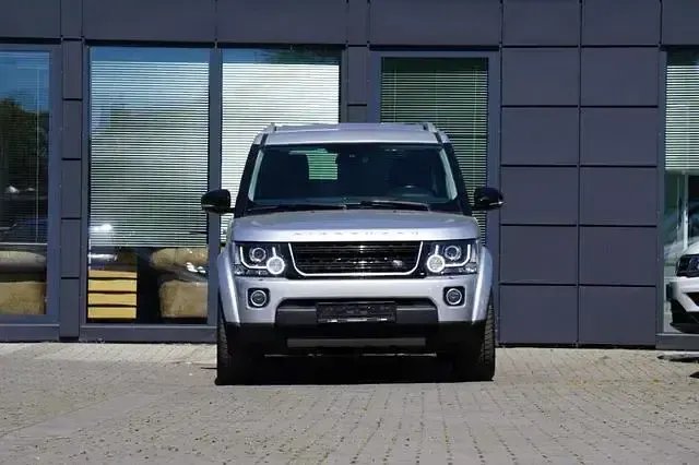 Gebraucht Land Rover Discovery 4 Landmark 256 PS (188 kW) 2016 Silber SUV