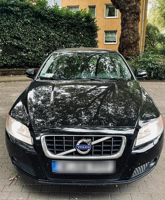 Schwarz Gebraucht 2012 Volvo V70 Kombi | 5.300 € (Teuer) - Bild 1/4