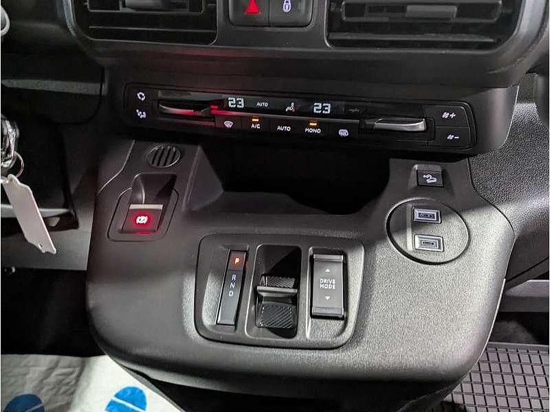 Neu Peugeot E-Partner 100 kW (136 PS) 2025 Schwarz Van / Kleinbus