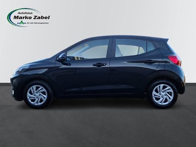 Neu Hyundai i10 63 PS (46 kW) 2025 Schwarz Kleinwagen
