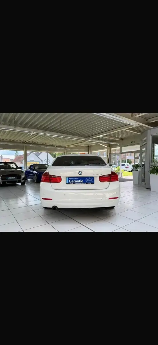 Gebraucht BMW 320 184 PS (135 kW) 2013 Weiß Limousine