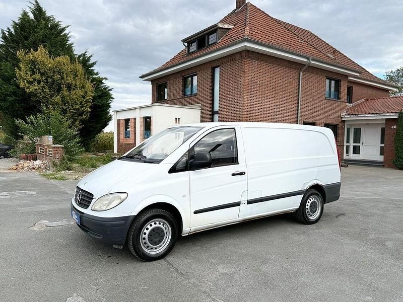 Weiß Gebraucht 2008 Mercedes Vito Van / Kleinbus | 3.350 € (Superpreis) - Bild 1/4