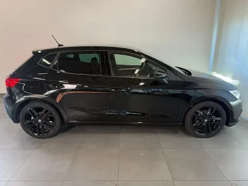 Gebraucht Seat Ibiza FR 116 PS (85 kW) 2025 Mitternachtsschwarz Kleinwagen