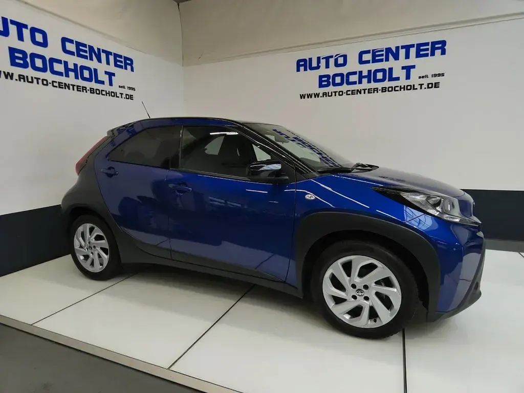 Gebraucht Toyota Aygo X Pulse 72 PS (52 kW) 2022 Blau SUV