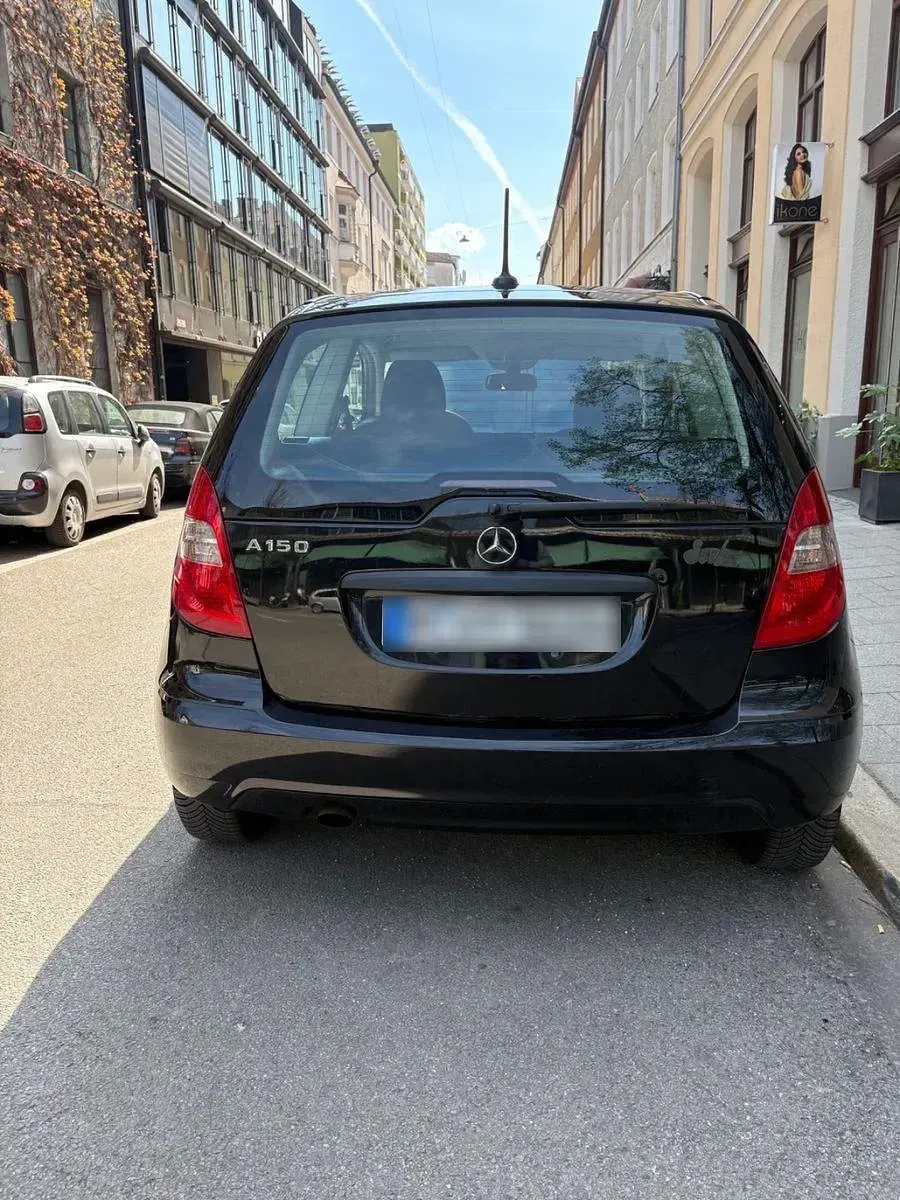 Gebraucht Mercedes A150 95 PS (69 kW) 2009 Schwarz Limousine