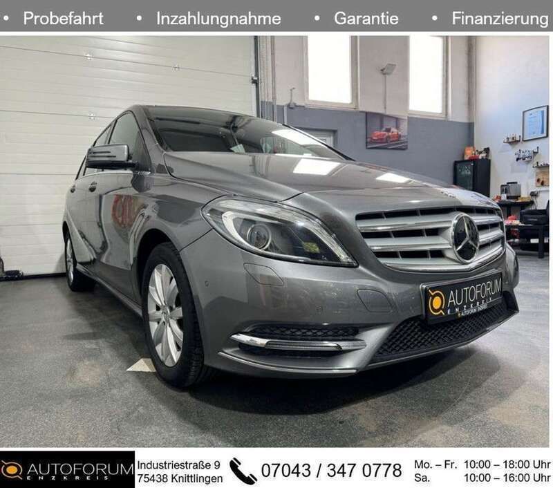 Grau Gebraucht 2014 Mercedes B200 Van / Kleinbus | 13.290 € (Fairer Preis) - Bild 1/3
