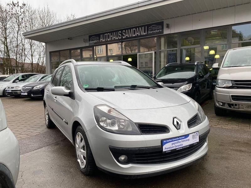 Gebraucht Renault Clio II Dynamique 101 PS (74 kW) 2008 Silber Limousine