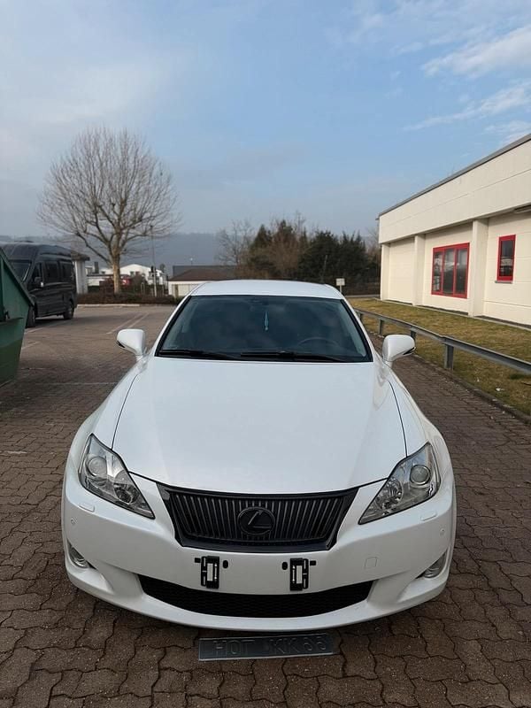 Gebraucht 2009 Lexus IS250 Limousine | 12.500 € (Teuer) - Bild 1/4