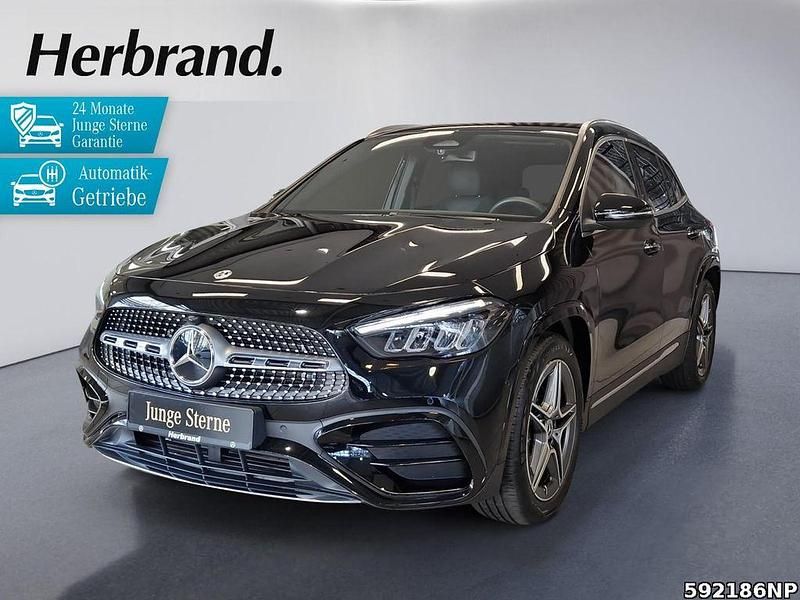 Metalliclack kosmosschwarz Gebraucht 2025 Mercedes GLA200 AMG SUV | 40.880 € (Guter Preis) - Bild 1/4