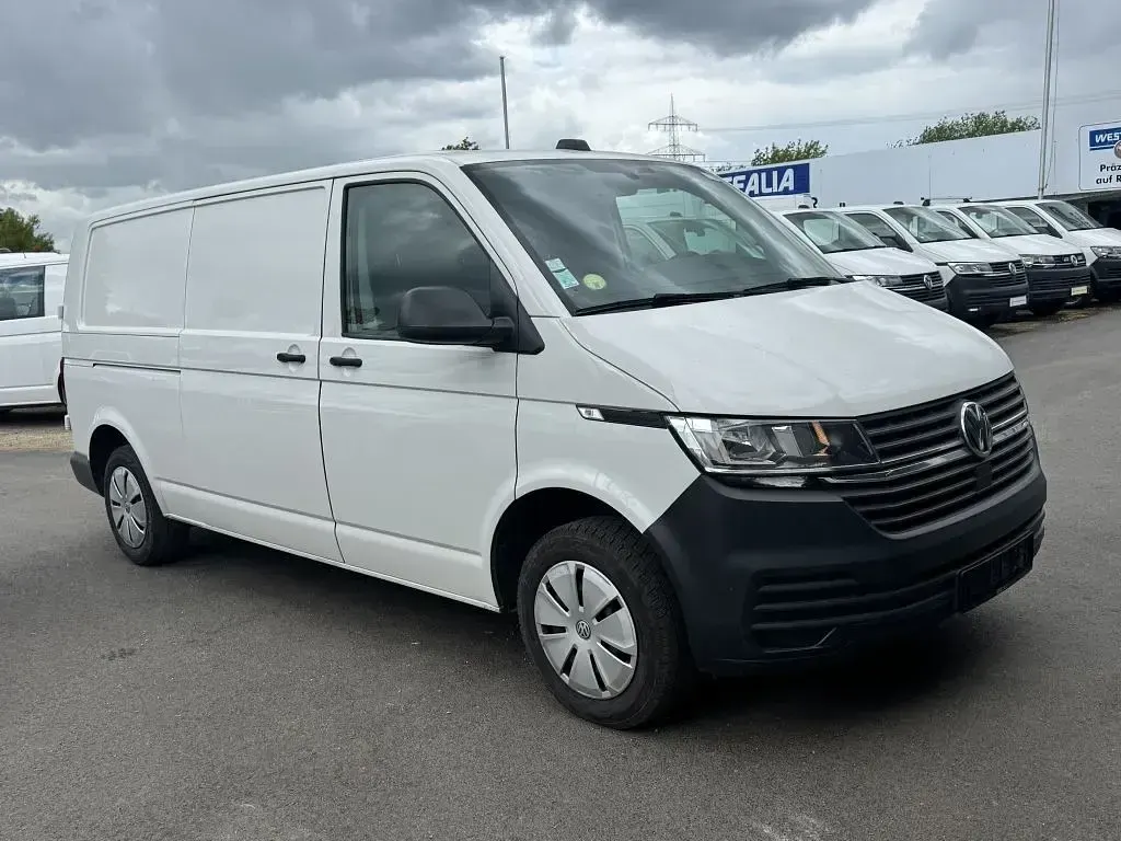 Używany VW Transporter 150 KM (110 kW) 2021 Biały Van