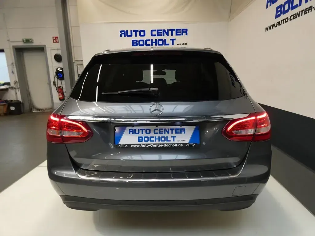 Gebraucht Mercedes C200 136 PS (100 kW) 2017 Grau Limousine