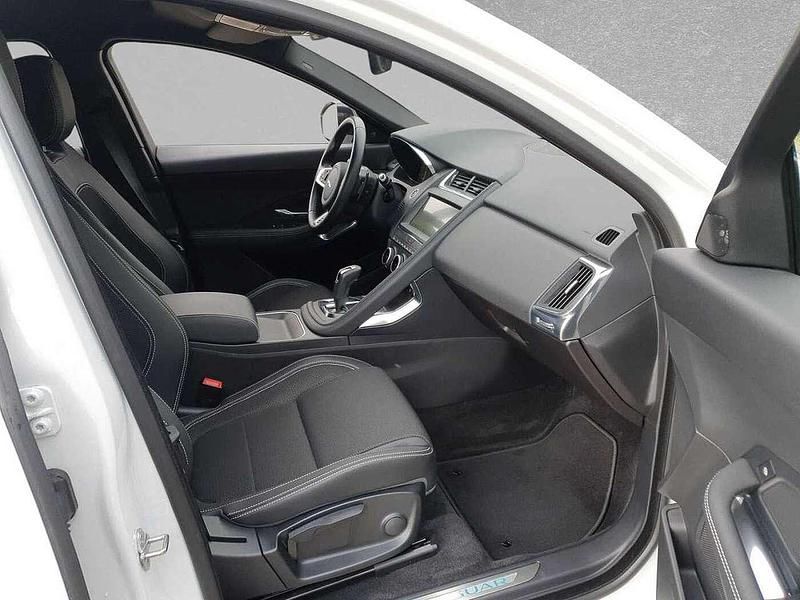 Gebraucht Jaguar E-Pace R-Dynamic 252 PS (185 kW) 2018 Weiß SUV