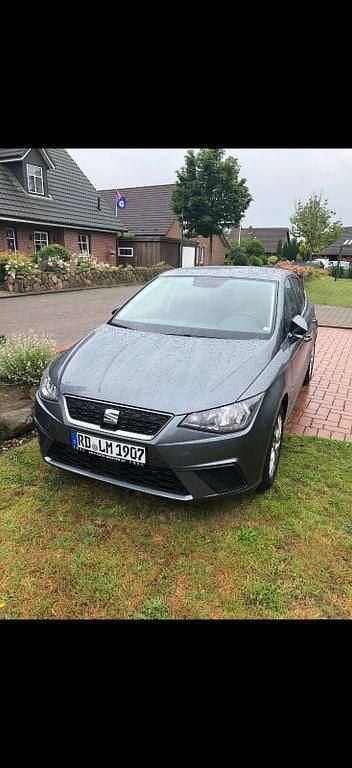 Grau Gebraucht 2018 Seat Ibiza Style Kleinwagen | 6.000 € (Superpreis) - Bild 1/4
