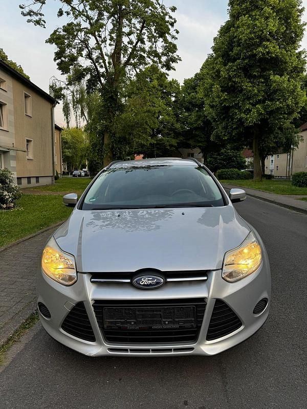 Brugt Ford Focus 116 HK (85 kW) 2012 Sølv Stationcar