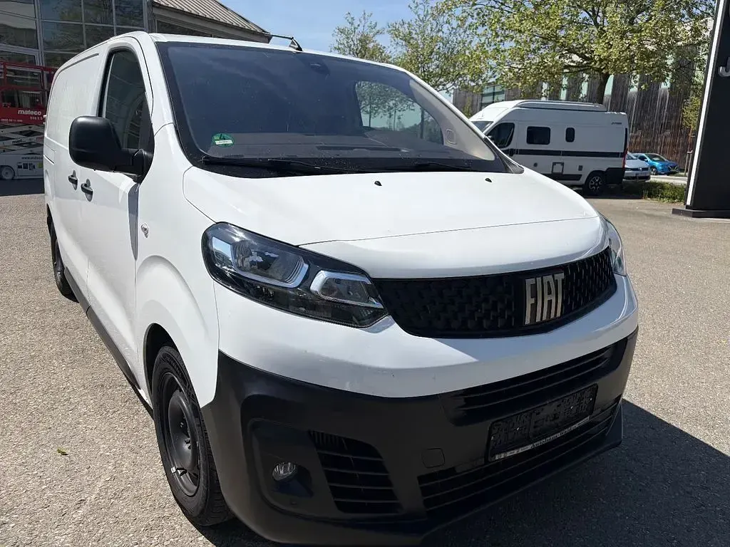 Gebraucht Fiat Scudo 144 PS (105 kW) 2022 Weiß Van