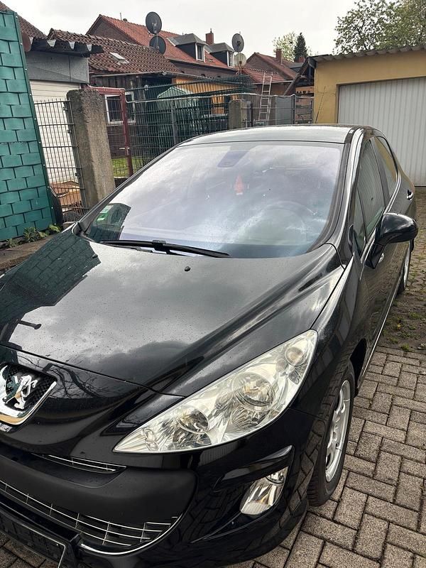 Schwarz Gebraucht 2009 Peugeot 308 Limousine | 1.500 € (Guter Preis) - Bild 1/4