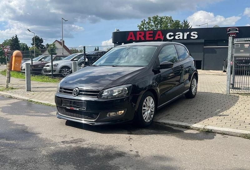 Deep black perleffekt Gebraucht 2011 VW Polo Style Limousine | 2.990 € (Superpreis) - Bild 1/4