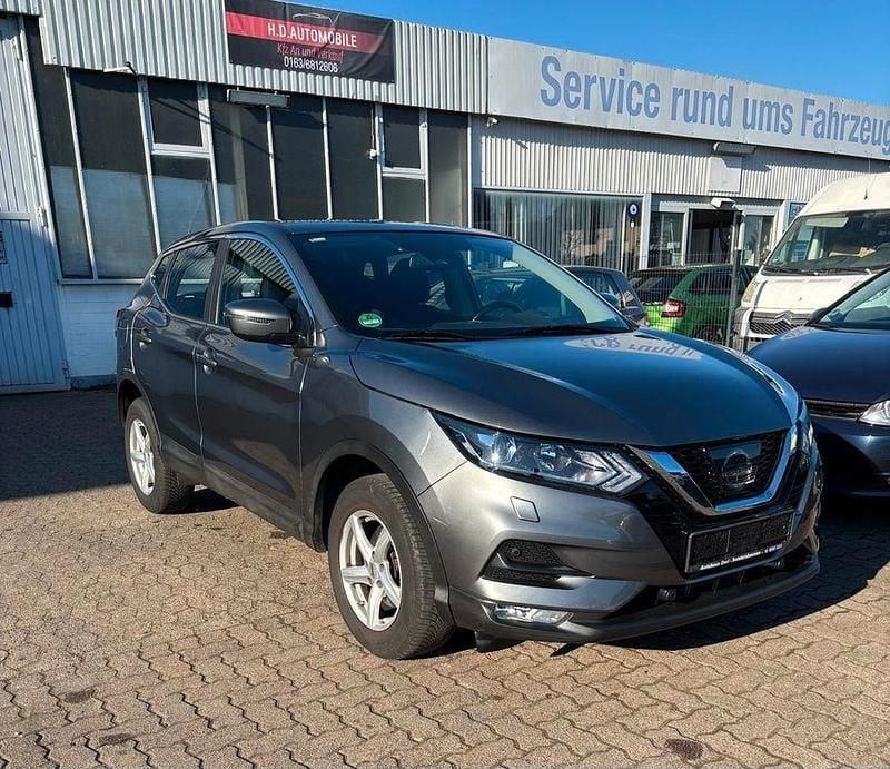 Grau Gebraucht 2017 Nissan Qashqai Acenta SUV | 13.000 € (Guter Preis) - Bild 1/4