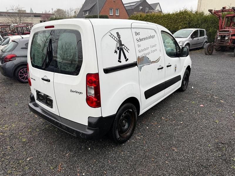 Gebraucht Citroën Berlingo 90 PS (66 kW) 2011 Weiß Van / Kleinbus