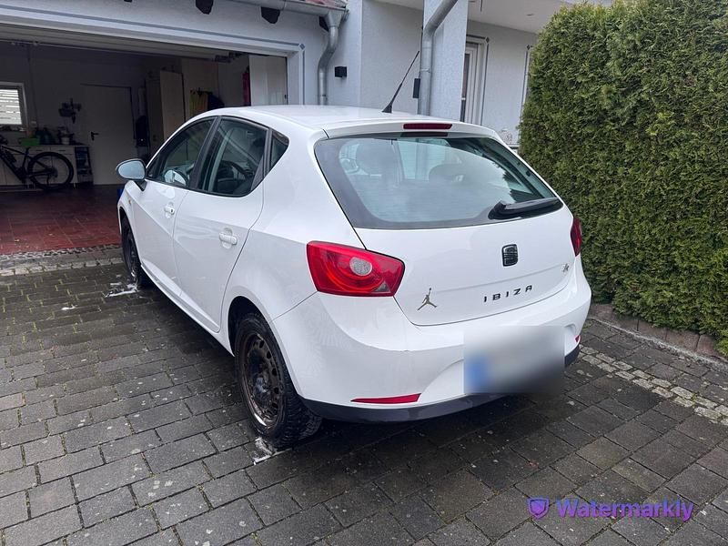 Gebraucht Seat Ibiza Style 70 PS (51 kW) 2011 Weiß Kleinwagen