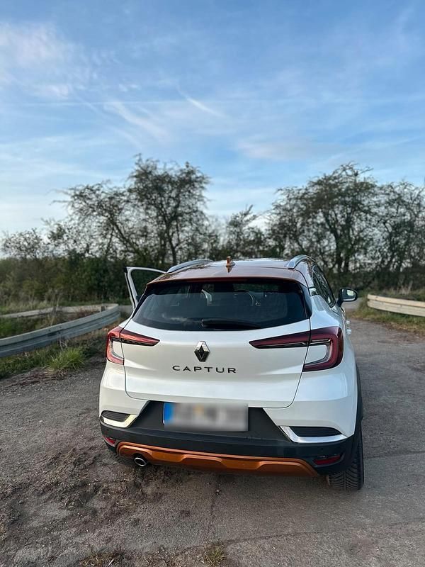 Gebraucht Renault Captur 154 PS (113 kW) 2020 Weiß SUV