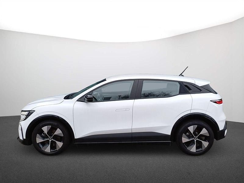 Gebraucht Renault Megane E-Tech Equilibre 96 kW (131 PS) 2023 Arktisweiß Limousine
