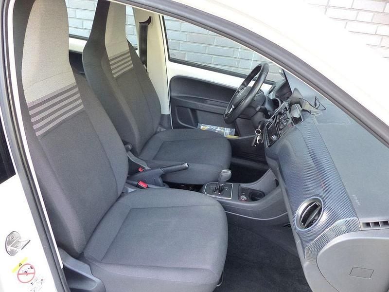 Gebraucht VW up! 75 PS (55 kW) 2018 Weiß Kleinwagen