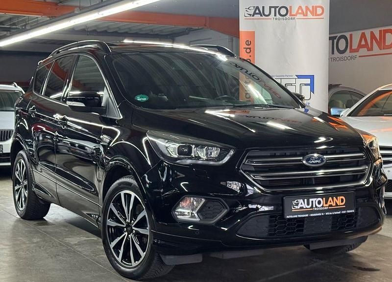 Gebraucht Ford Kuga ST-Line 150 PS (110 kW) 2017 Schwarz SUV