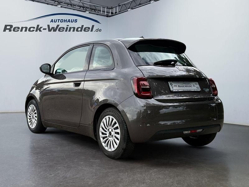 Gebraucht Fiat 500e Action 69 kW (95 PS) 2022 Grau Kleinwagen