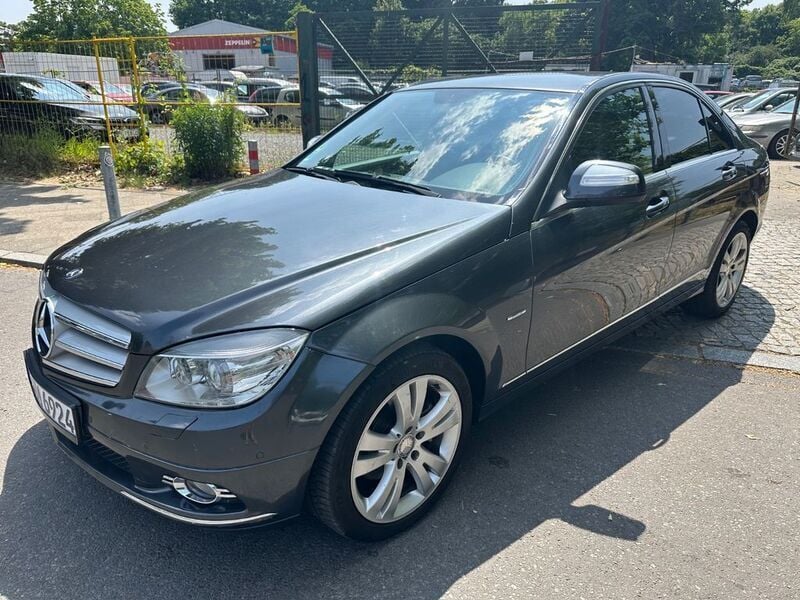 Grau Gebraucht 2007 Mercedes C200 Limousine | 7.500 € (Fairer Preis) - Bild 1/4