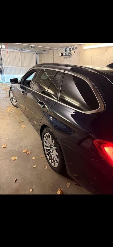 Gebraucht BMW 530 Luxury Line 268 PS (197 kW) 2018 Blau Kombi