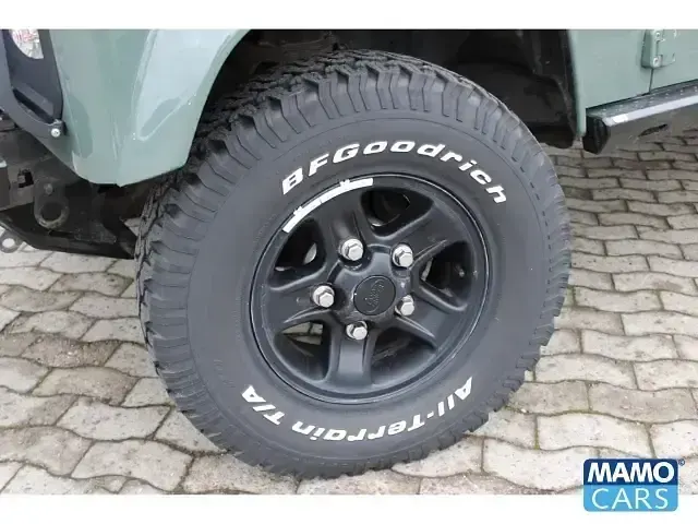 Gebraucht Land Rover Defender S 122 PS (89 kW) 2012 Grün SUV