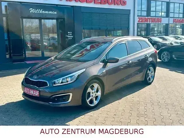Używany Kia Ceed 101 KM (74 kW) 2016 Brązowy Hatchback