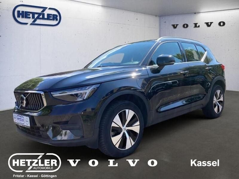 Black solid (stone) / solid Gebraucht 2022 Volvo XC40 SUV | 29.790 € (Superpreis) - Bild 1/4