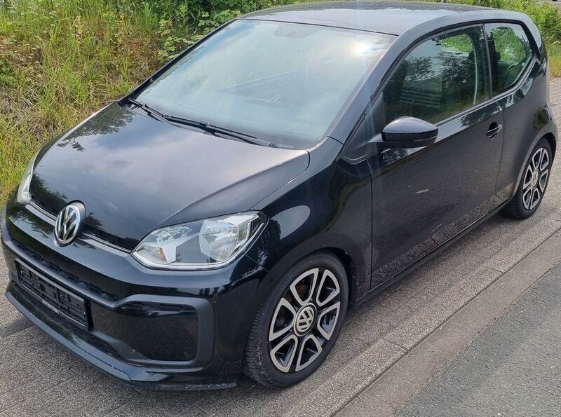 Gebraucht 2018 VW up! high up! Kleinwagen | 5.900 € (Guter Preis) - Bild 1/4