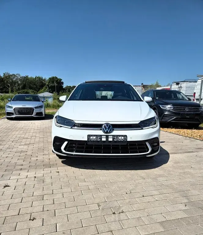 Gebraucht VW Polo R-line 95 PS (69 kW) 2024 Weiß Kleinwagen