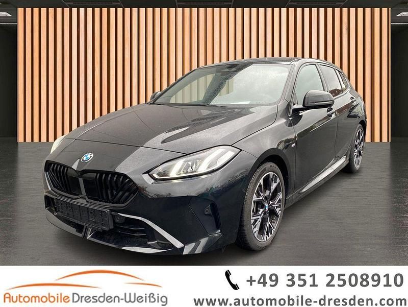 Black sapphire Gebraucht 2024 BMW 120 M Sport Kleinwagen | 31.580 € (Fairer Preis) - Bild 1/4