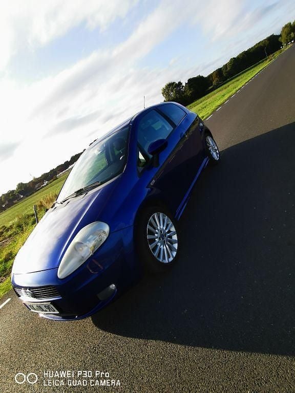 Gebraucht Fiat Grande Punto Sport 95 PS (69 kW) 2007 Blau Kleinwagen