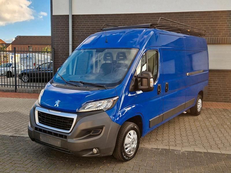 Blau Gebraucht 2016 Peugeot Boxer Van | 11.650 € (Superpreis) - Bild 1/4