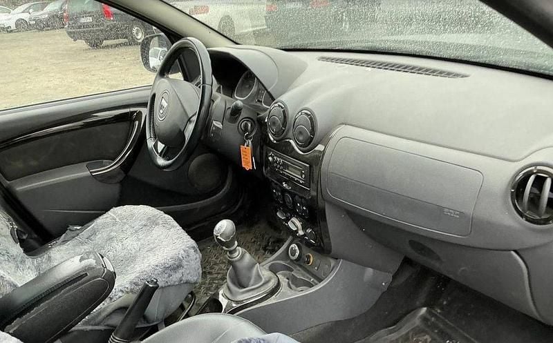 Second-hand Dacia Duster Prestige 2011 Negru SUV